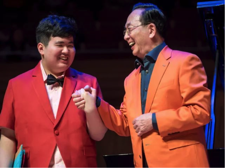 世界自闭症日，AG旗舰厅未来艺术家刘明康与他的朋友们温情奏响“音乐与梦想”慈善音乐会