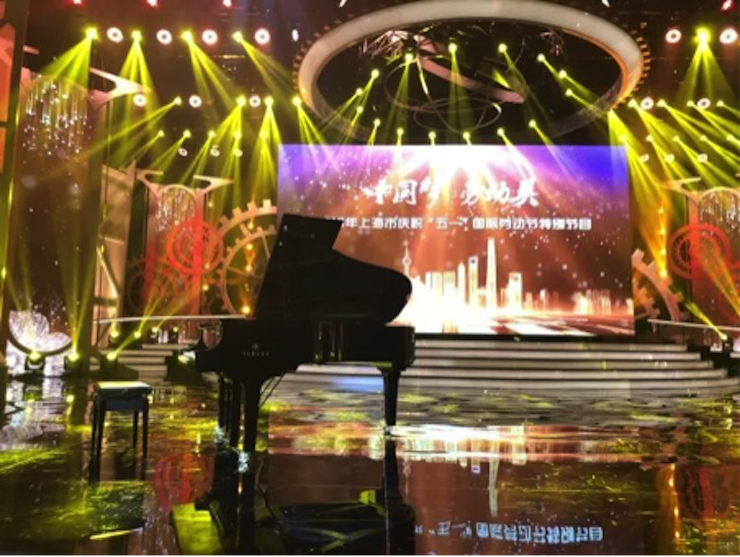 东方卫视五一晚会 AG旗舰厅艺术家宋思衡奏响《长江之歌》